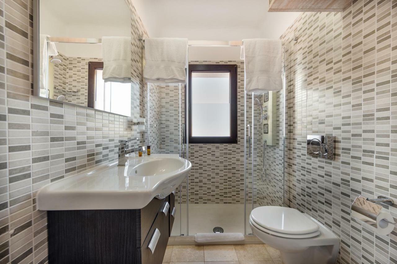 Locanda Tartarughino - Luxury Suites In Porto Rotondo Exterior photo