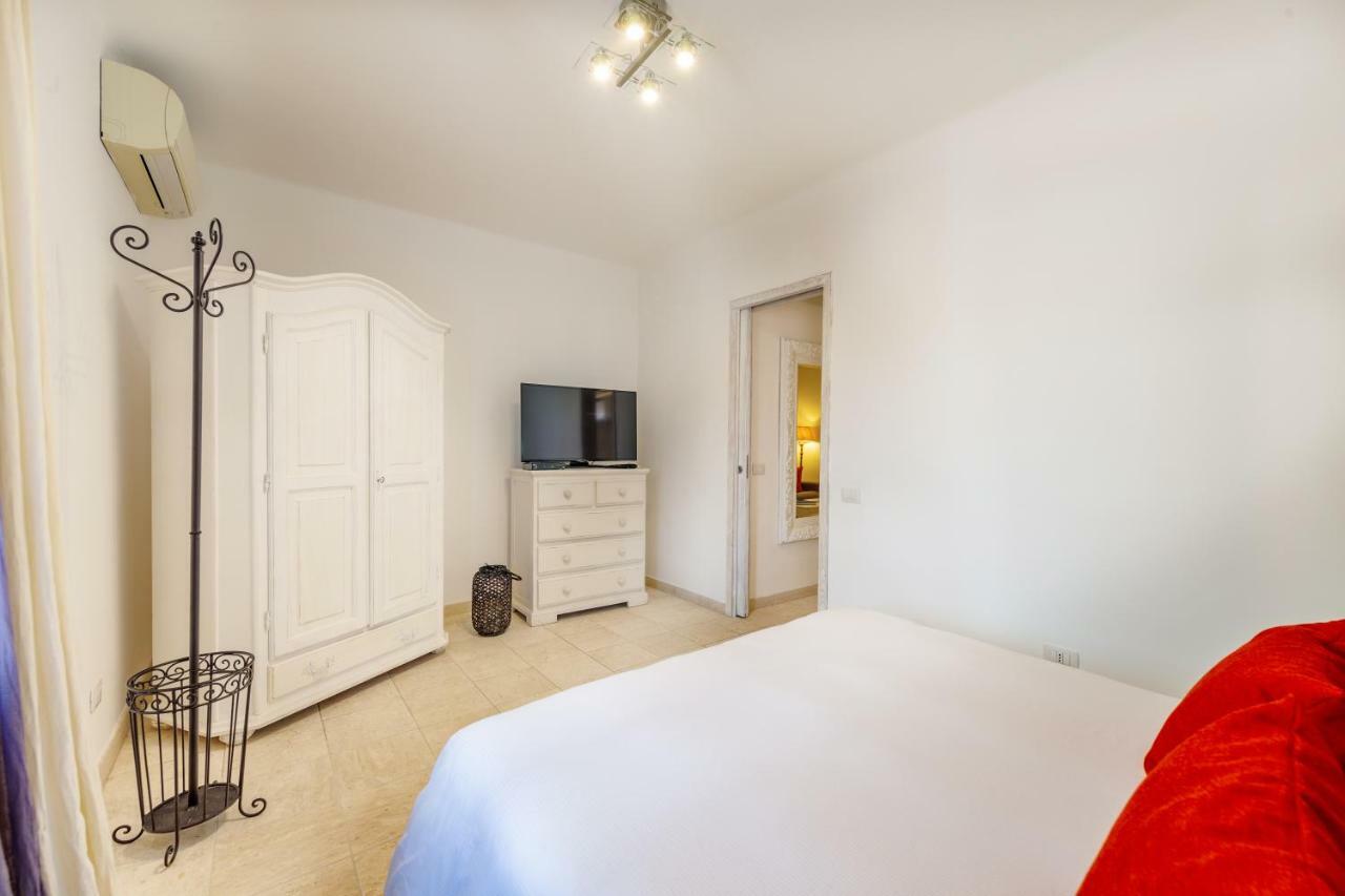 Locanda Tartarughino - Luxury Suites In Porto Rotondo Exterior photo